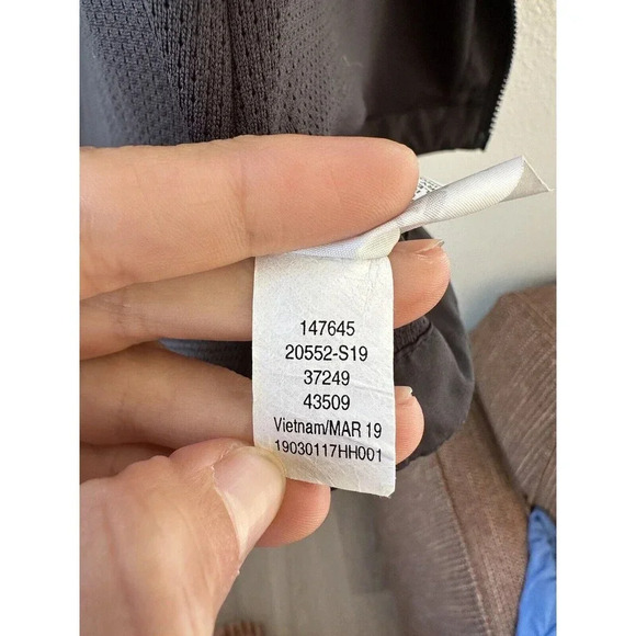 REI Co-op Groundbreaker Rain Jacket Women S Black DWR Waterproof Hooded Full Zip - Picture 8 of 11